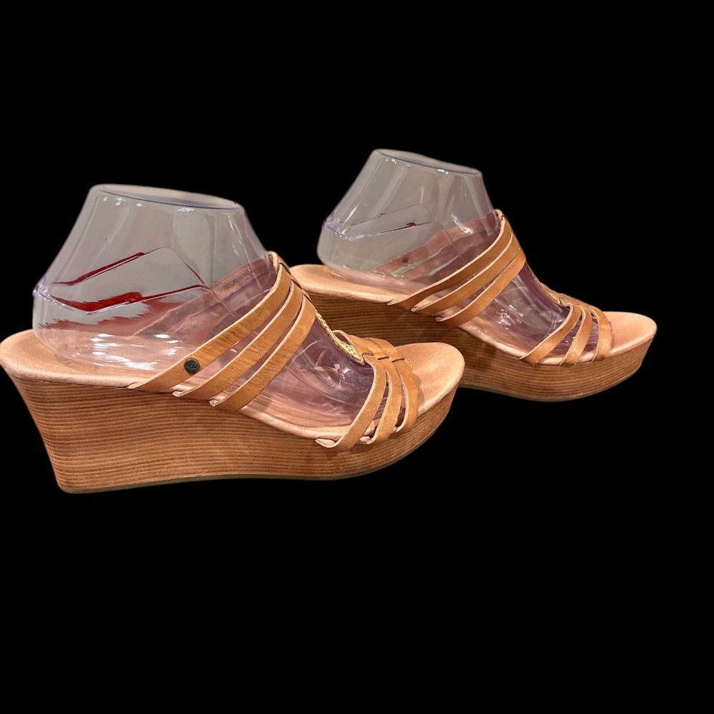 Ugg Mattie Light Brown Strappy Slip On Platform Sandal 11